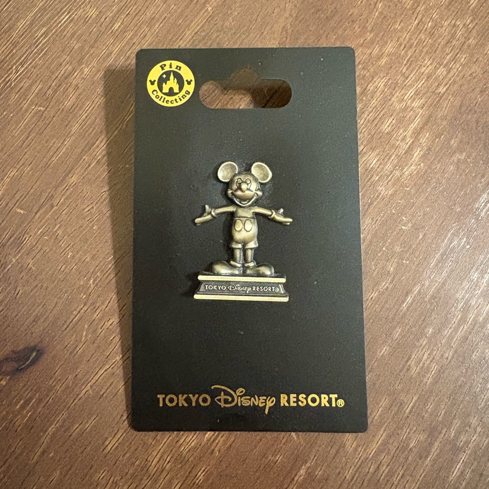Tokyo Disney Resort Mickey Pin